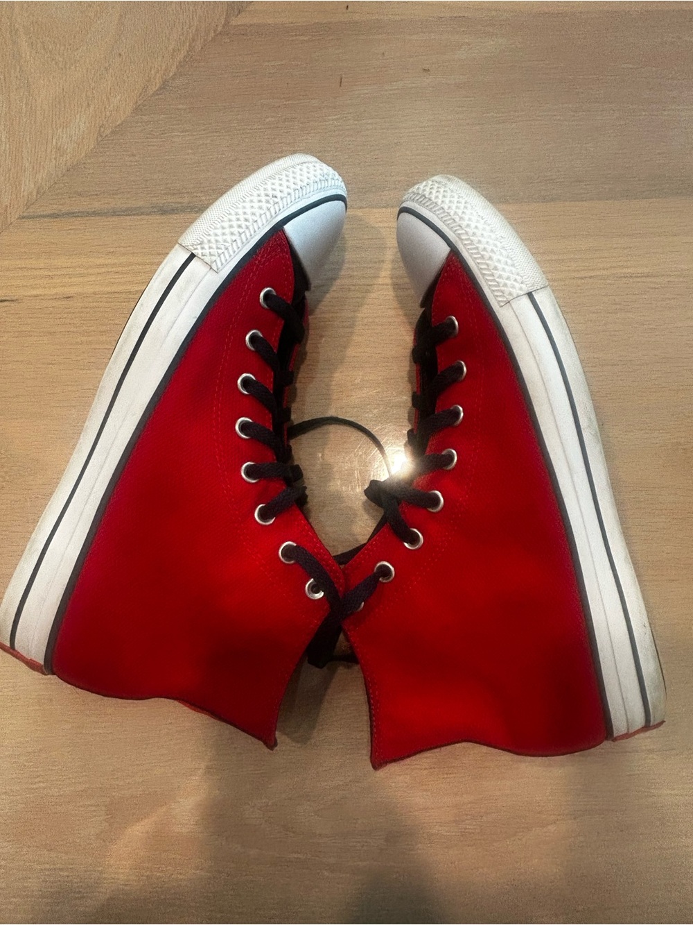Men’s limited edition Converse. Red and Black High-Top Sneakers with White Toe - Picture 5 of 6